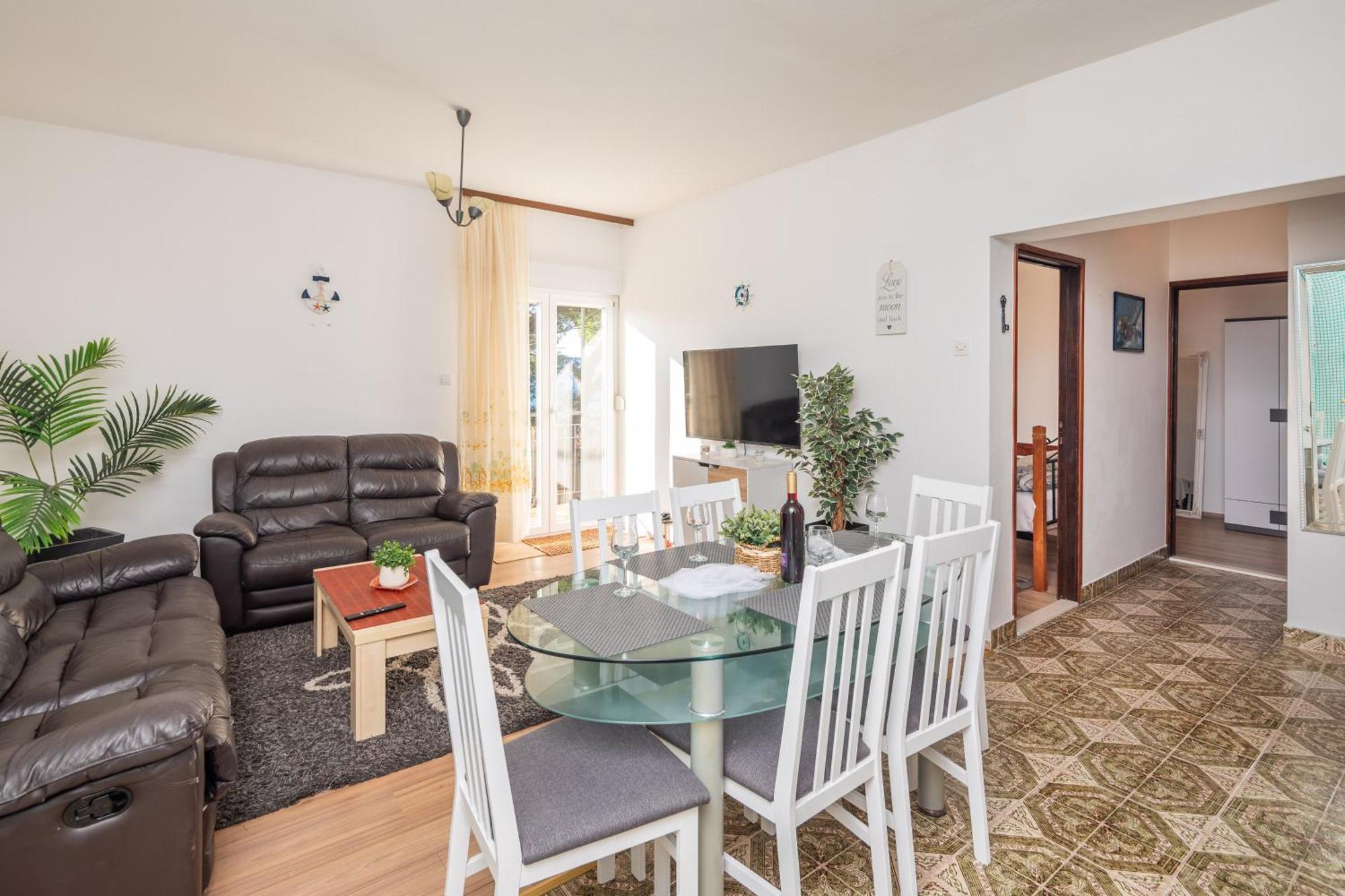 Urban Edge - Beach Apartments Omis Ngoại thất bức ảnh